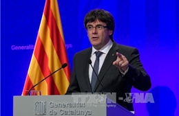 Thủ hiến Catalonia có 5 ngày làm rõ lập trường về độc lập 